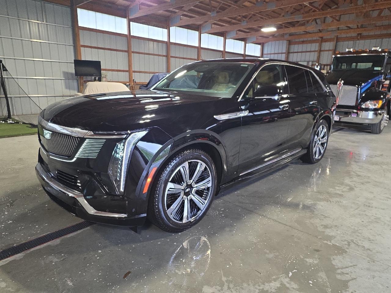 2025 Cadillac Escalade IQ Luxury 2's photo