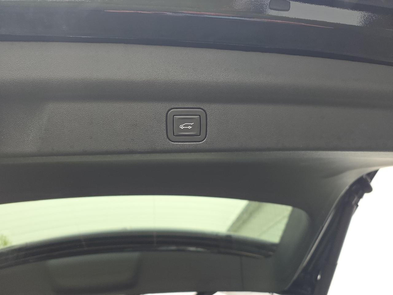 2025 Cadillac Escalade IQ Luxury 2 Sand Lake NY