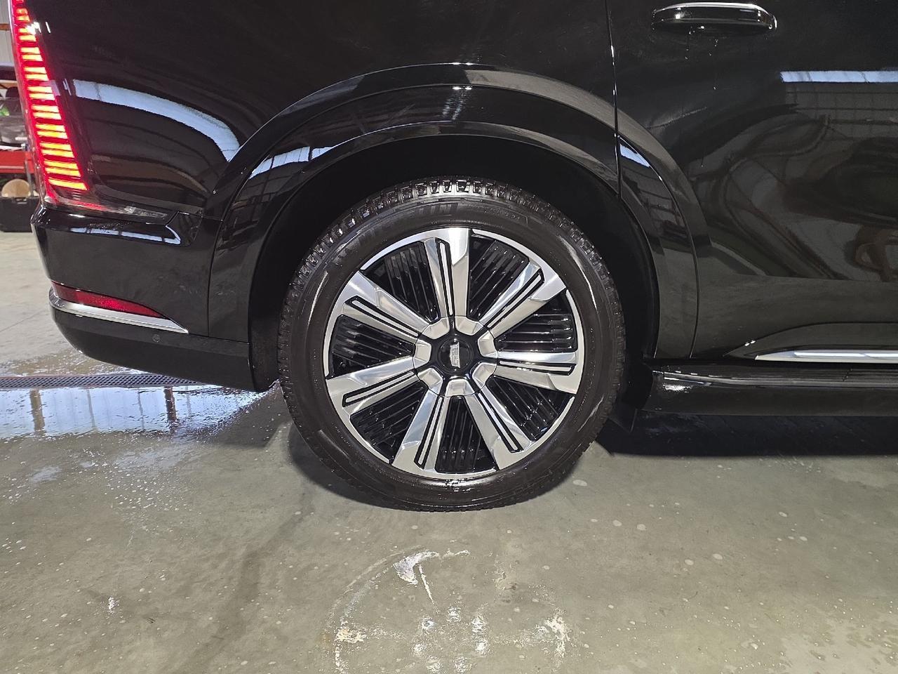 2025 Cadillac Escalade IQ Luxury 2 Sand Lake NY