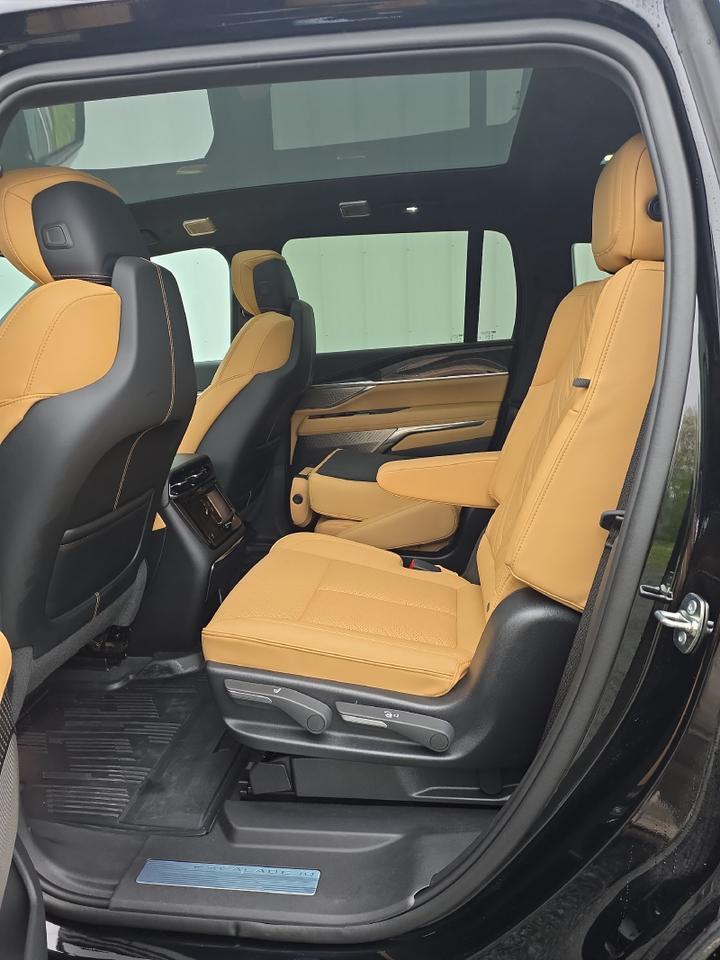 2025 Cadillac Escalade IQ Luxury 2 Sand Lake NY