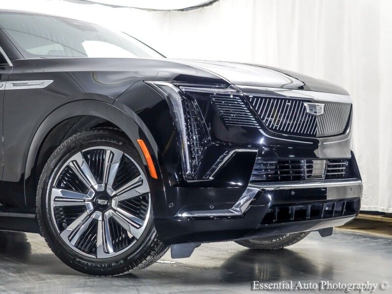 2025 Cadillac Escalade IQ Luxury 2