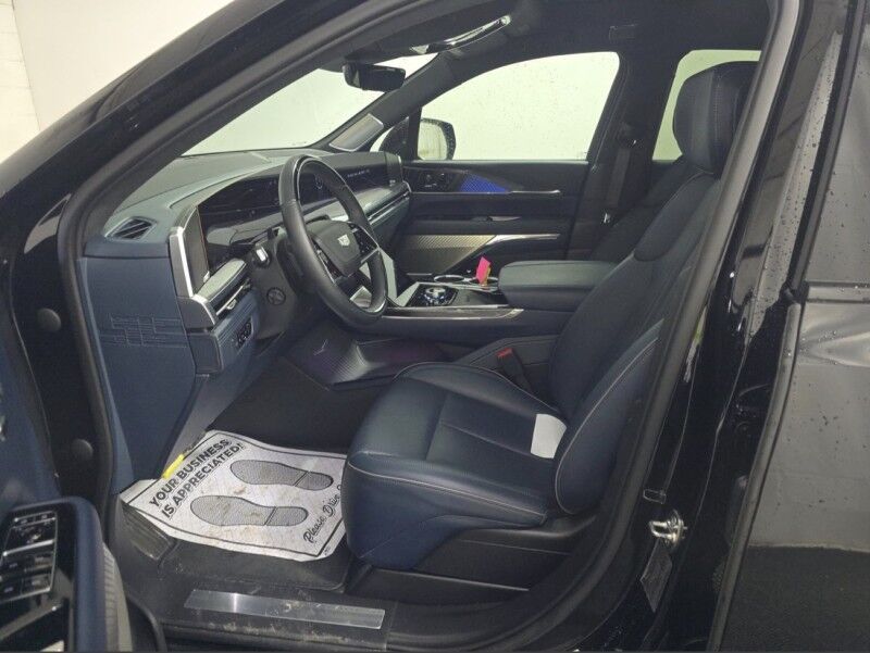 2025 Cadillac Escalade IQ Luxury 2