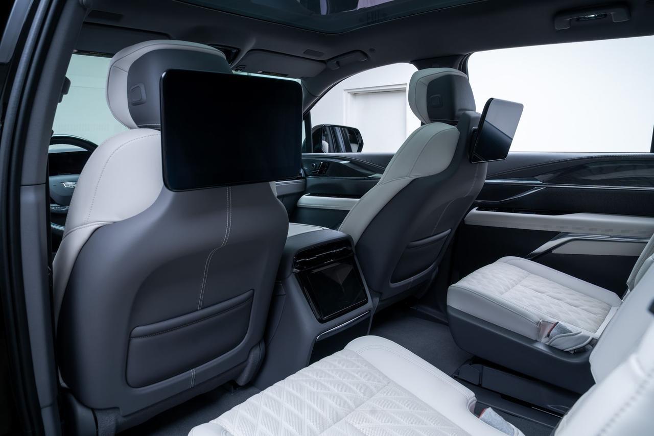 2025 Cadillac Escalade IQ Sport 1 Super Cruise Capability Rear Seat Entertainment Portland OR