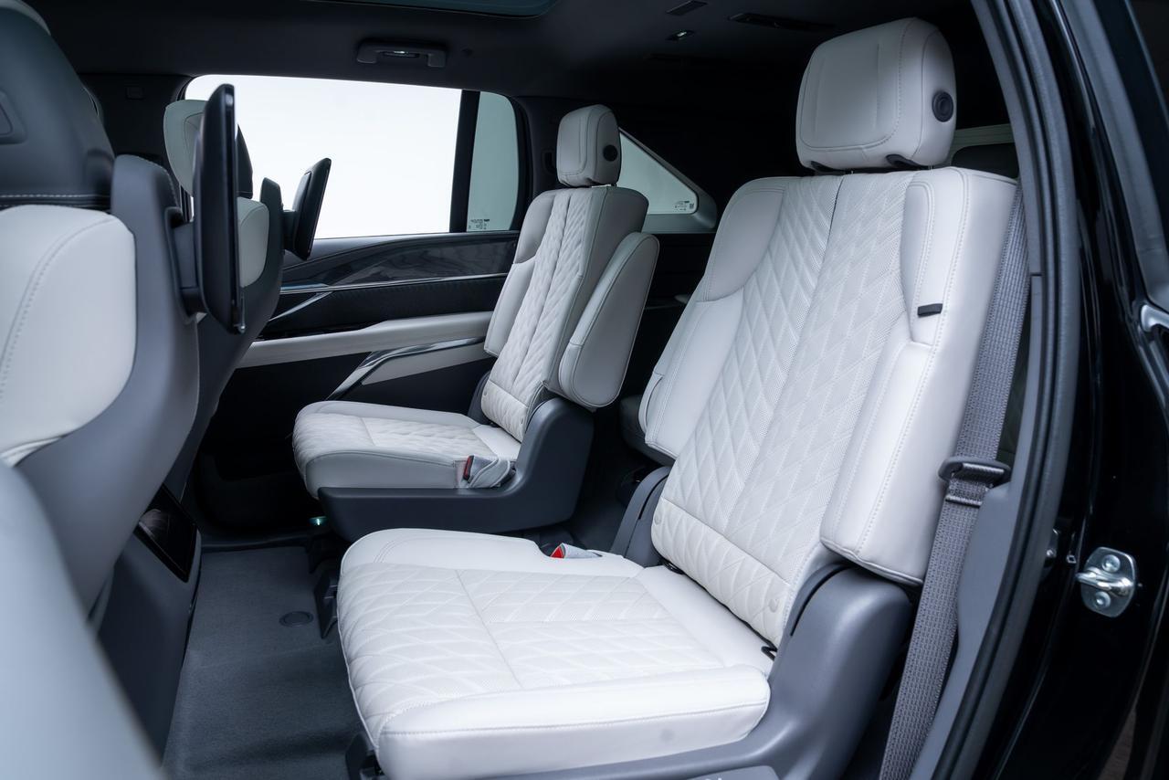 2025 Cadillac Escalade IQ Sport 1 Super Cruise Capability Rear Seat Entertainment Portland OR
