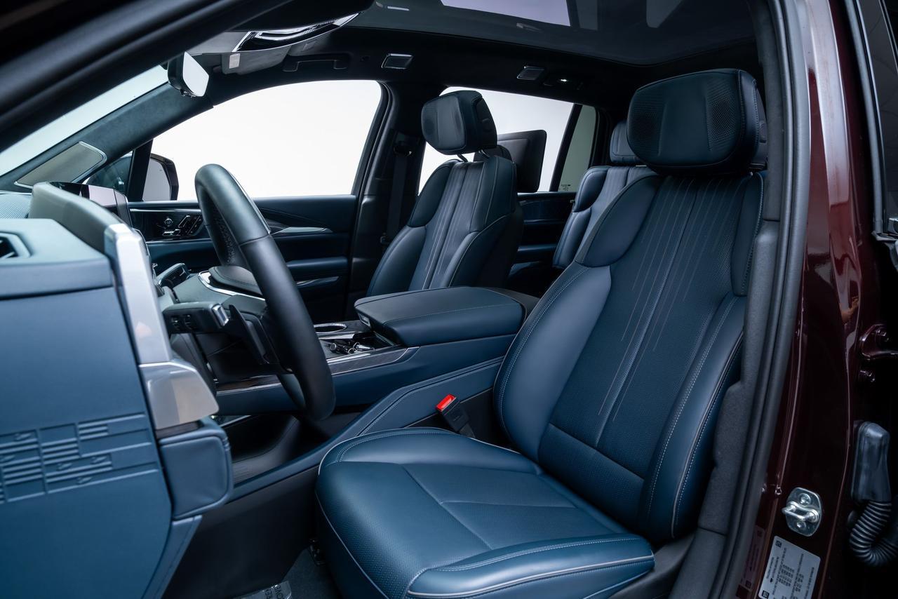 2025 Cadillac Escalade IQ Sport 2 Massage Seats Night Vision Portland OR