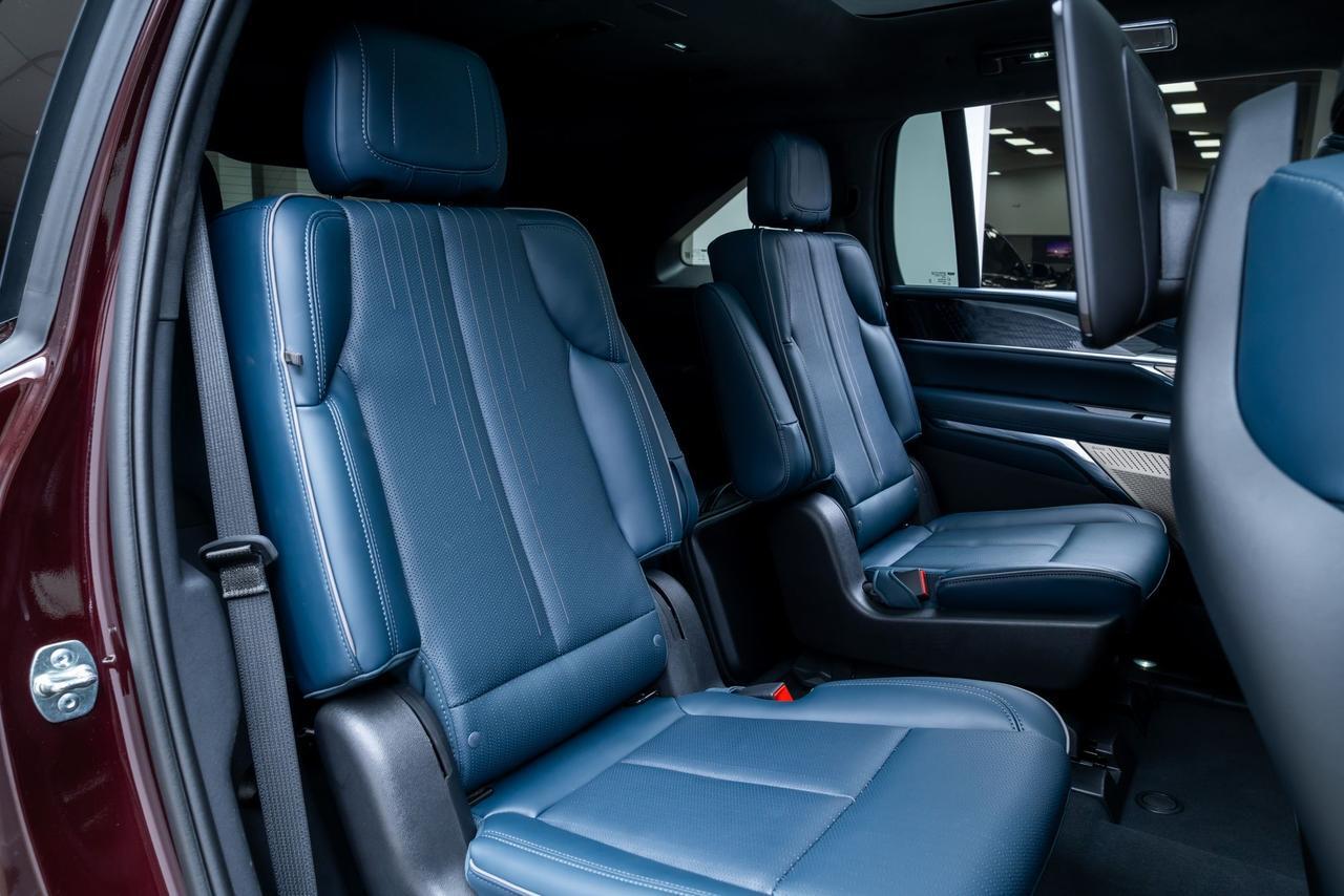 2025 Cadillac Escalade IQ Sport 2 Massage Seats Night Vision Portland OR