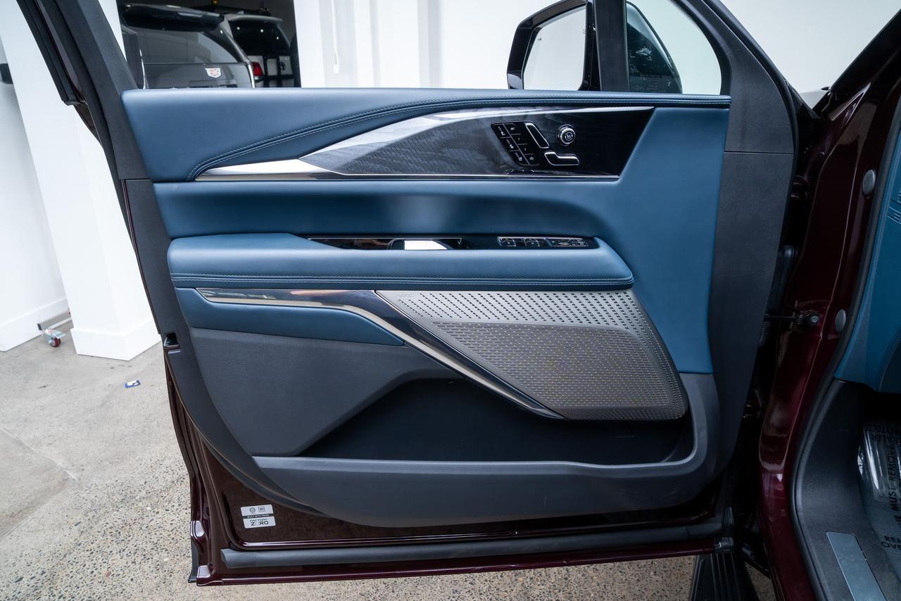 2025 Cadillac Escalade IQ Sport 2 Massage Seats Night Vision Portland OR