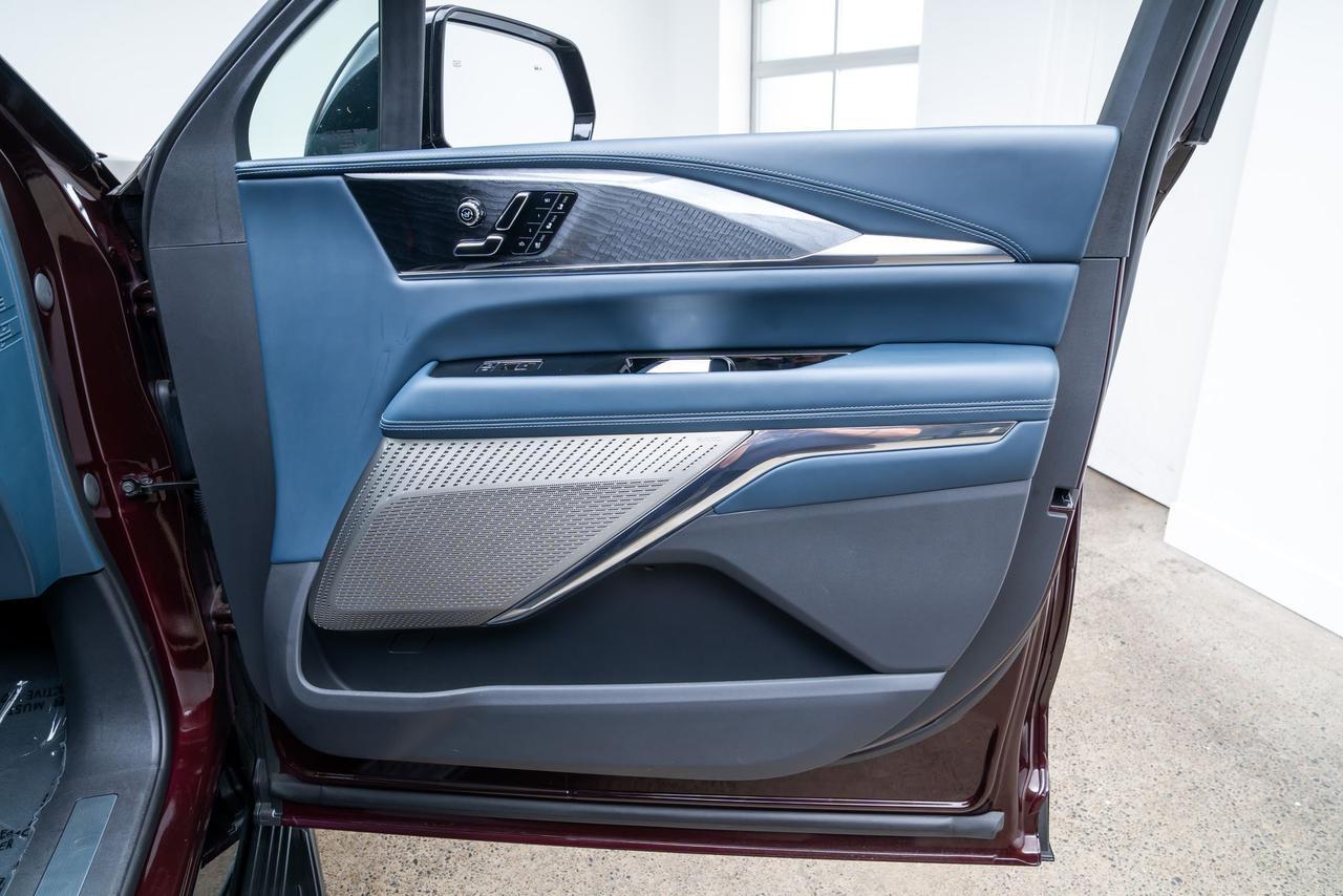 2025 Cadillac Escalade IQ Sport 2 Massage Seats Night Vision Portland OR