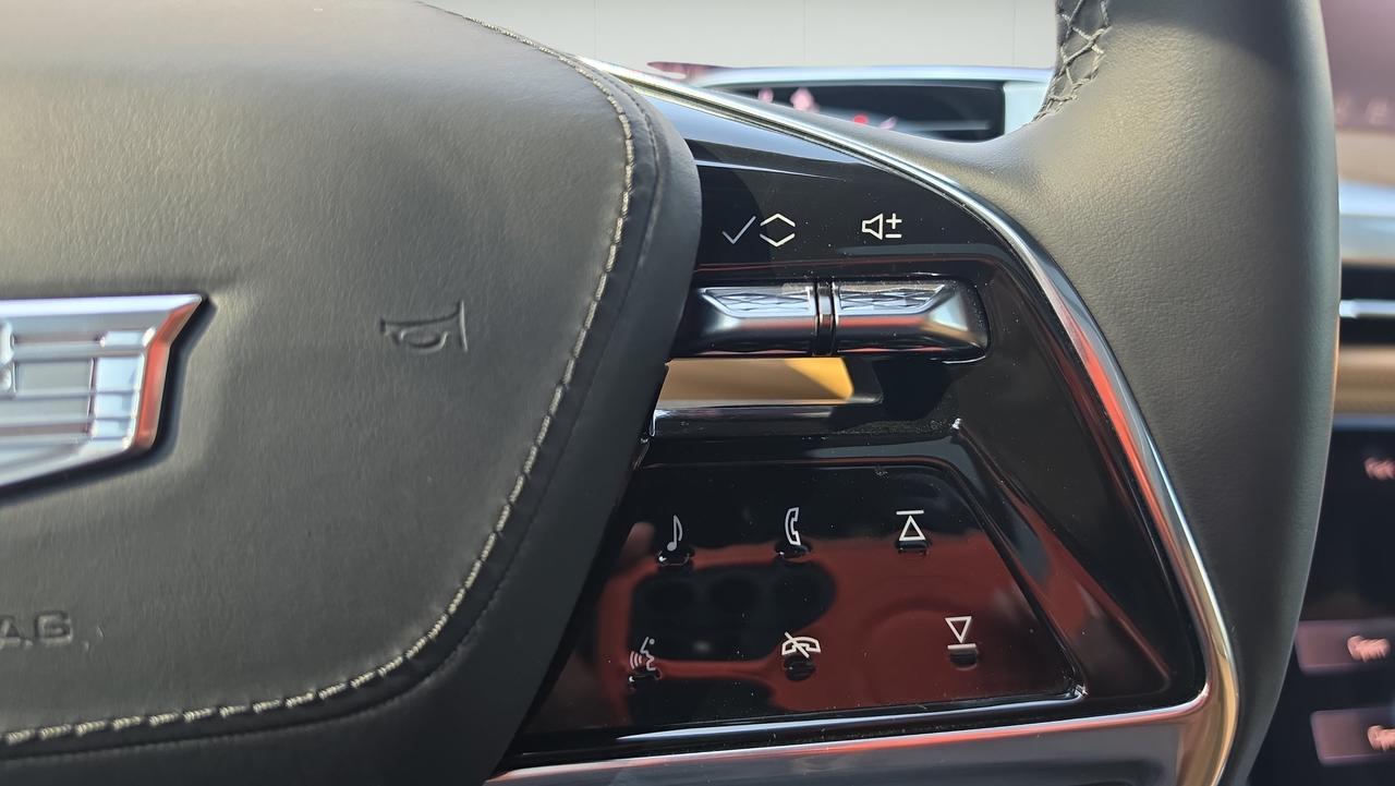 2025 Cadillac Escalade IQ Sport 2