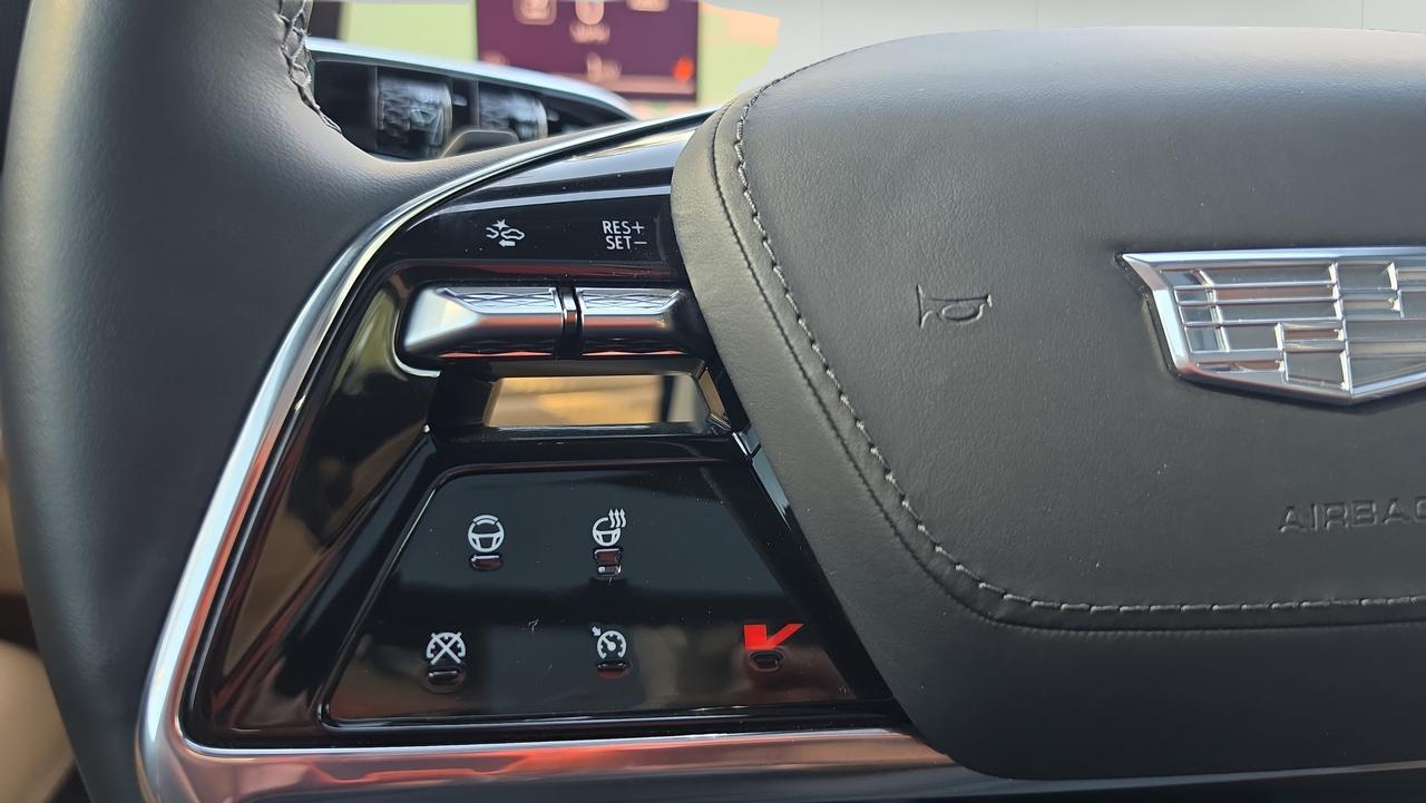 2025 Cadillac Escalade IQ Sport 2