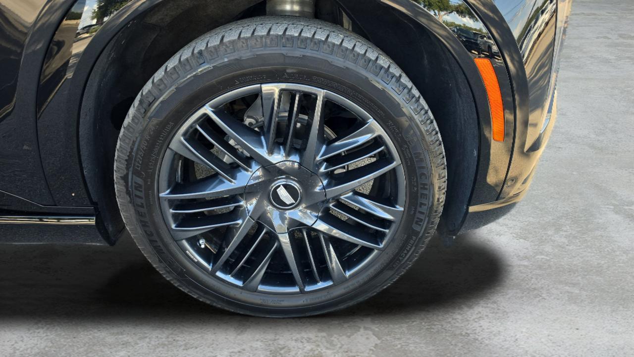 2025 Cadillac Escalade IQ Sport 2