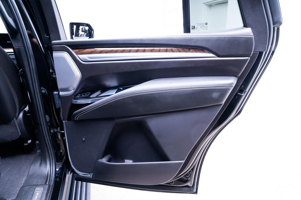 2025 Cadillac Escalade Sport Platinum Head-Up Display Rear Seat Entertainment Portland OR