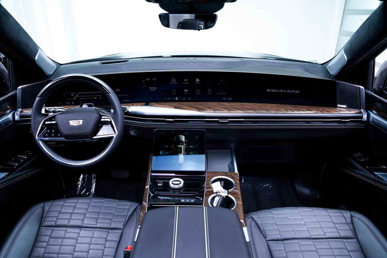2025 Cadillac Escalade Sport Platinum Head-Up Display Rear Seat Entertainment Portland OR