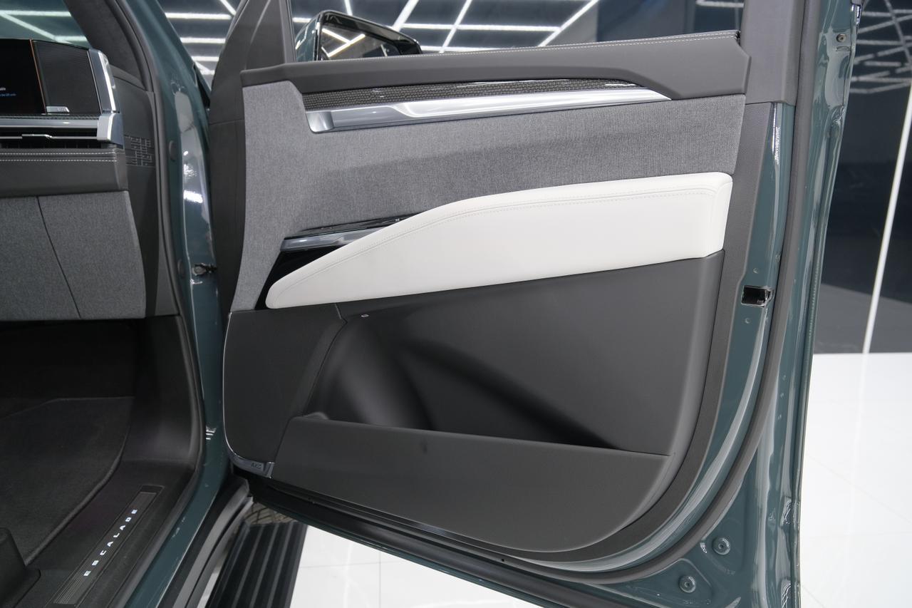 2025 Cadillac Escalade V-Series Miami FL