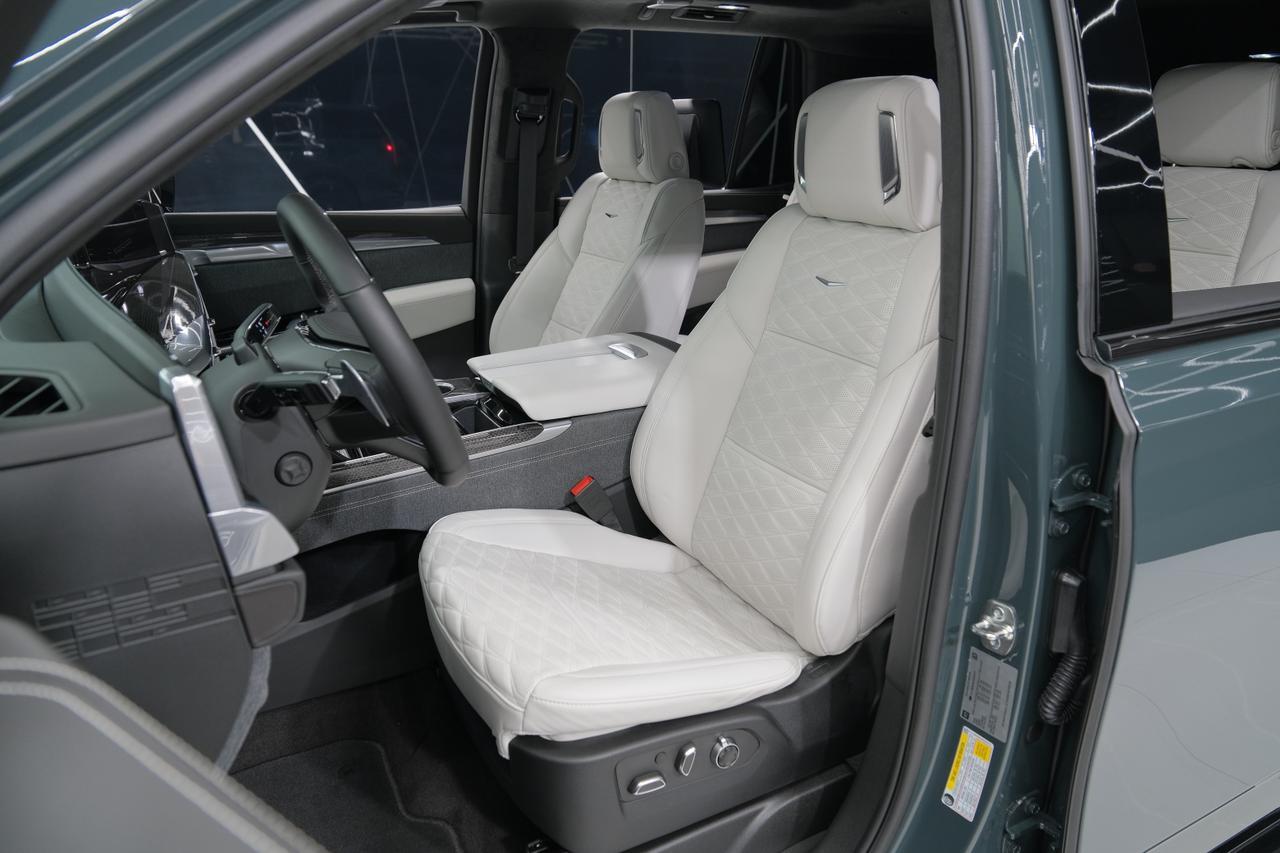 2025 Cadillac Escalade V-Series Miami FL