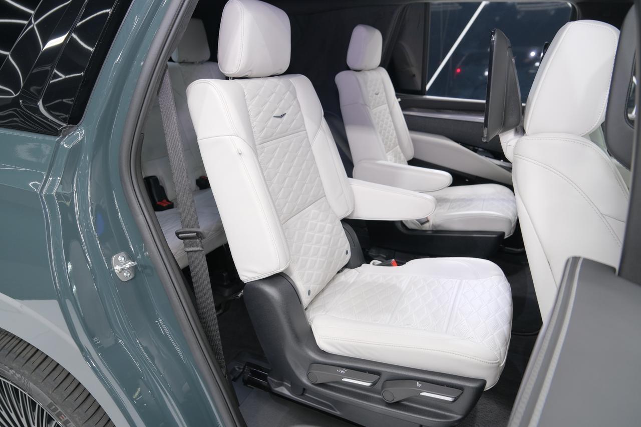 2025 Cadillac Escalade V-Series Miami FL