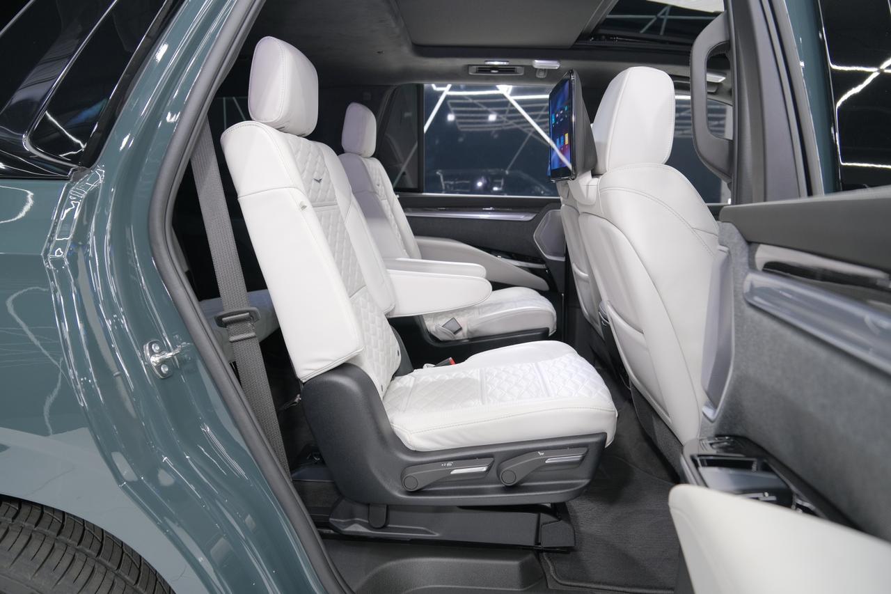 2025 Cadillac Escalade V-Series Miami FL