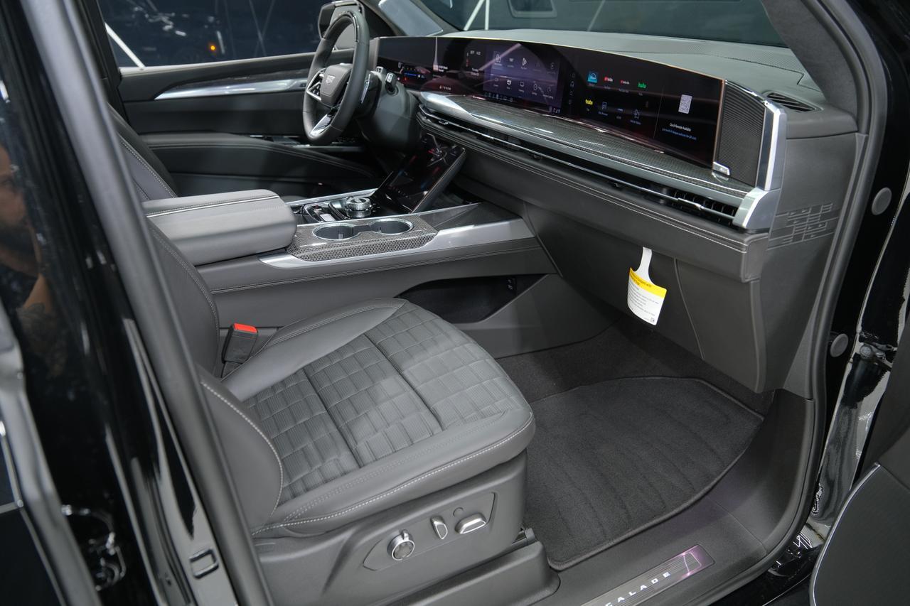 2025 Cadillac Escalade V-Series Miami FL