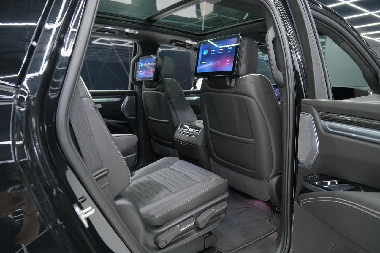 2025 Cadillac Escalade V-Series Miami FL