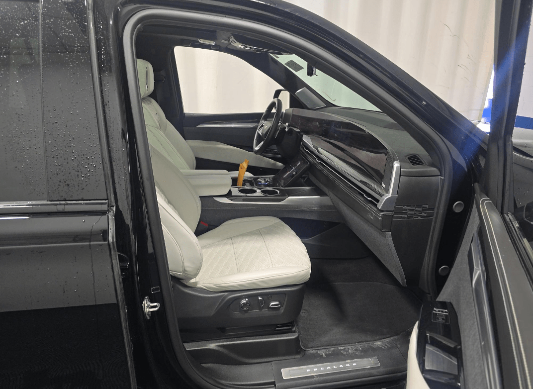 2025 Cadillac Escalade V-Series Super Cruise Magnetic Ride Control Portland OR