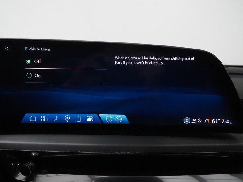 2025 Cadillac LYRIQ Luxury 2 *NAVIGATION, SUPER CRUISE, SAFETY ALERTS, 360 CAMERAS, COLOR TOUCHSCREEN, PANORAMA MOONROOF, CLIMATE SEATS, HEATED STEERING, POWER LIFTGATE, AKG AUDIO, WIRELESS CHARGING, ANDROID & APPLE Round Rock TX