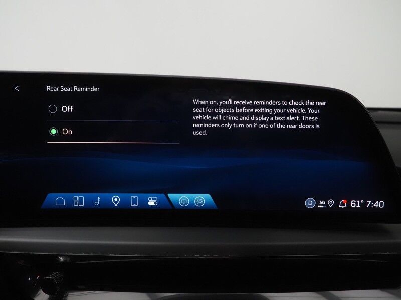 2025 Cadillac LYRIQ Luxury 2 *NAVIGATION, SUPER CRUISE, SAFETY ALERTS, 360 CAMERAS, COLOR TOUCHSCREEN, PANORAMA MOONROOF, CLIMATE SEATS, HEATED STEERING, POWER LIFTGATE, AKG AUDIO, WIRELESS CHARGING, ANDROID & APPLE Round Rock TX