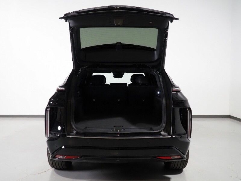 2025 Cadillac LYRIQ Luxury 2 *NAVIGATION, SUPER CRUISE, SAFETY ALERTS, 360 CAMERAS, COLOR TOUCHSCREEN, PANORAMA MOONROOF, CLIMATE SEATS, HEATED STEERING, POWER LIFTGATE, AKG AUDIO, WIRELESS CHARGING, ANDROID & APPLE Round Rock TX