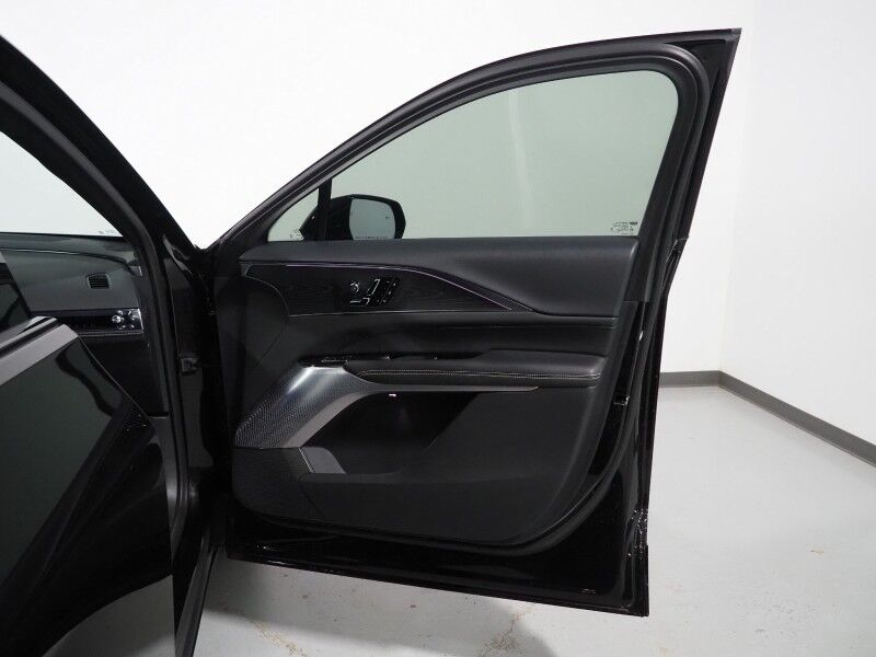 2025 Cadillac LYRIQ Luxury 2 *NAVIGATION, SUPER CRUISE, SAFETY ALERTS, 360 CAMERAS, COLOR TOUCHSCREEN, PANORAMA MOONROOF, CLIMATE SEATS, HEATED STEERING, POWER LIFTGATE, AKG AUDIO, WIRELESS CHARGING, ANDROID & APPLE Round Rock TX