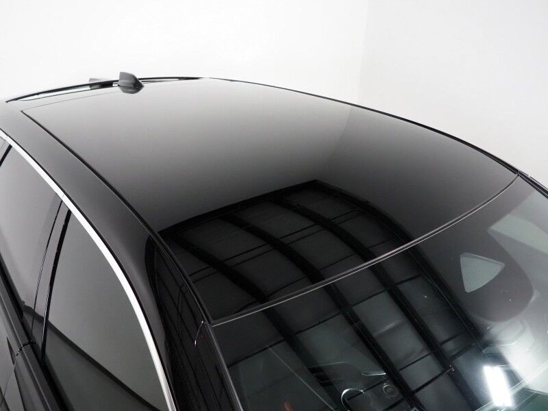 2025 Cadillac LYRIQ Luxury 2 *NAVIGATION, SUPER CRUISE, SAFETY ALERTS, 360 CAMERAS, COLOR TOUCHSCREEN, PANORAMA MOONROOF, CLIMATE SEATS, HEATED STEERING, POWER LIFTGATE, AKG AUDIO, WIRELESS CHARGING, ANDROID & APPLE Round Rock TX