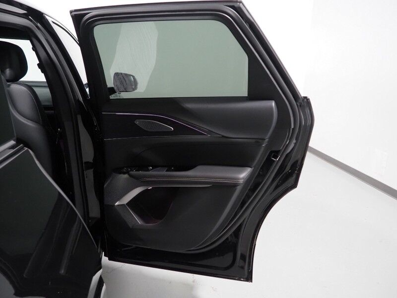 2025 Cadillac LYRIQ Luxury 2 *NAVIGATION, SUPER CRUISE, SAFETY ALERTS, 360 CAMERAS, COLOR TOUCHSCREEN, PANORAMA MOONROOF, CLIMATE SEATS, HEATED STEERING, POWER LIFTGATE, AKG AUDIO, WIRELESS CHARGING, ANDROID & APPLE Round Rock TX