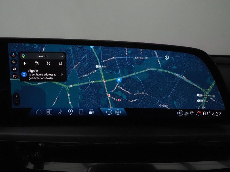 2025 Cadillac LYRIQ Luxury 2 *NAVIGATION, SUPER CRUISE, SAFETY ALERTS, 360 CAMERAS, COLOR TOUCHSCREEN, PANORAMA MOONROOF, CLIMATE SEATS, HEATED STEERING, POWER LIFTGATE, AKG AUDIO, WIRELESS CHARGING, ANDROID & APPLE Round Rock TX