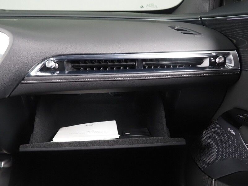 2025 Cadillac LYRIQ Luxury 2 *NAVIGATION, SUPER CRUISE, SAFETY ALERTS, 360 CAMERAS, COLOR TOUCHSCREEN, PANORAMA MOONROOF, CLIMATE SEATS, HEATED STEERING, POWER LIFTGATE, AKG AUDIO, WIRELESS CHARGING, ANDROID & APPLE Round Rock TX