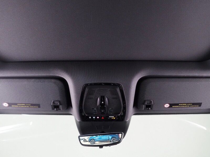 2025 Cadillac LYRIQ Luxury 2 *NAVIGATION, SUPER CRUISE, SAFETY ALERTS, 360 CAMERAS, COLOR TOUCHSCREEN, PANORAMA MOONROOF, CLIMATE SEATS, HEATED STEERING, POWER LIFTGATE, AKG AUDIO, WIRELESS CHARGING, ANDROID & APPLE Round Rock TX