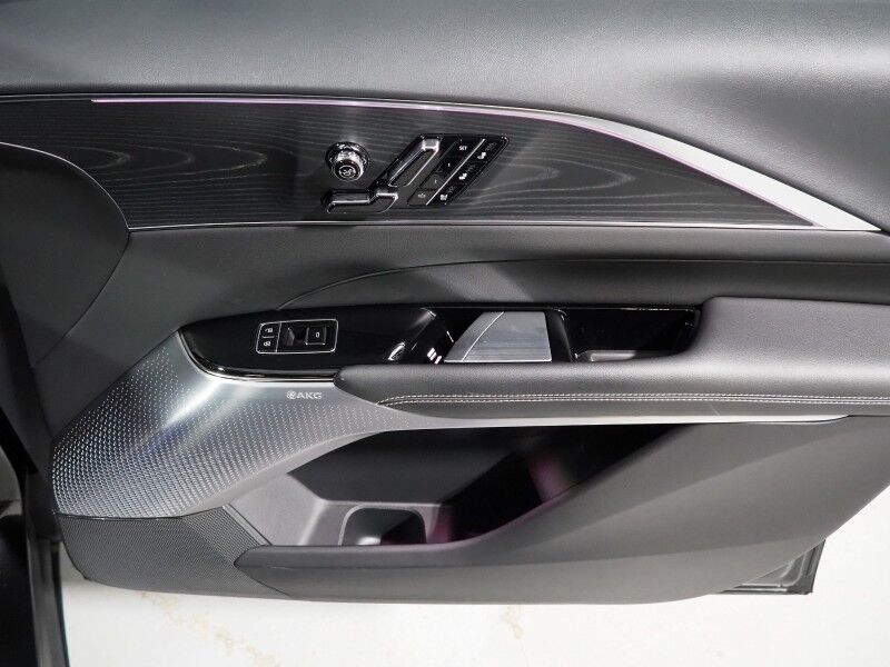 2025 Cadillac LYRIQ Luxury 2 *NAVIGATION, SUPER CRUISE, SAFETY ALERTS, 360 CAMERAS, COLOR TOUCHSCREEN, PANORAMA MOONROOF, CLIMATE SEATS, HEATED STEERING, POWER LIFTGATE, AKG AUDIO, WIRELESS CHARGING, ANDROID & APPLE Round Rock TX