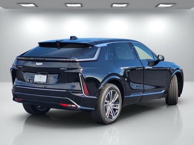 2025 Cadillac Lyriq Luxury photo 4