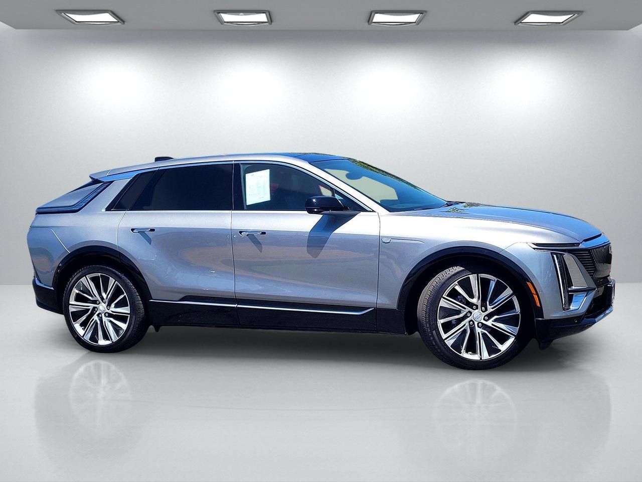 2025 Cadillac LYRIQ Luxury