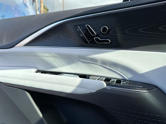 2025 Cadillac LYRIQ Luxury w/1SC Tucson AZ