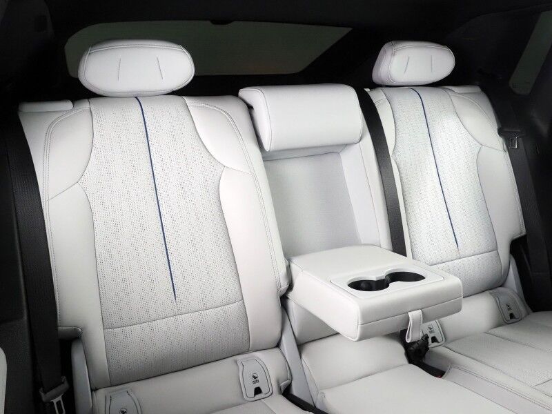 2025 Cadillac LYRIQ Sport 2 AWD *NAVIGATION, SUPER CRUISE, SAFETY ALERTS, 360 CAMERAS, COLOR TOUCHSCREEN, PANORAMA MOONROOF, CLIMATE SEATS, HEATED STEERING, POWER LIFTGATE, AKG AUDIO, WIRELESS CHARGING, ANDROID & APPLE Round Rock TX