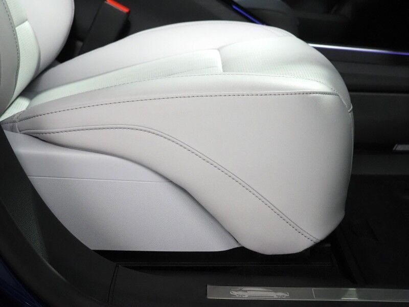 2025 Cadillac LYRIQ Sport 2 AWD *NAVIGATION, SUPER CRUISE, SAFETY ALERTS, 360 CAMERAS, COLOR TOUCHSCREEN, PANORAMA MOONROOF, CLIMATE SEATS, HEATED STEERING, POWER LIFTGATE, AKG AUDIO, WIRELESS CHARGING, ANDROID & APPLE Round Rock TX