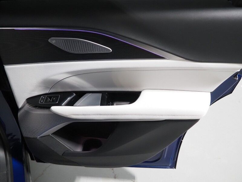 2025 Cadillac LYRIQ Sport 2 AWD *NAVIGATION, SUPER CRUISE, SAFETY ALERTS, 360 CAMERAS, COLOR TOUCHSCREEN, PANORAMA MOONROOF, CLIMATE SEATS, HEATED STEERING, POWER LIFTGATE, AKG AUDIO, WIRELESS CHARGING, ANDROID & APPLE Round Rock TX