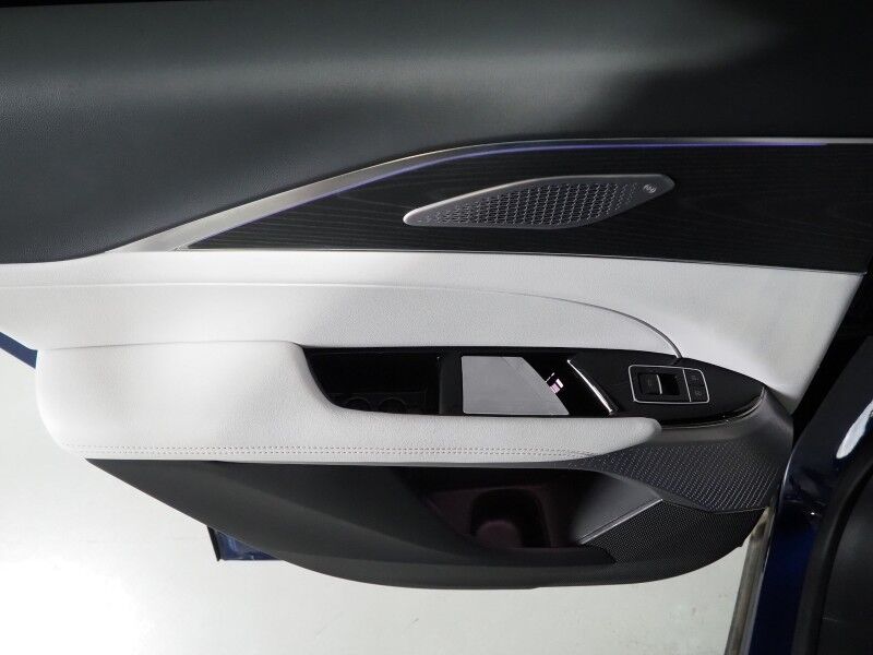 2025 Cadillac LYRIQ Sport 2 AWD *NAVIGATION, SUPER CRUISE, SAFETY ALERTS, 360 CAMERAS, COLOR TOUCHSCREEN, PANORAMA MOONROOF, CLIMATE SEATS, HEATED STEERING, POWER LIFTGATE, AKG AUDIO, WIRELESS CHARGING, ANDROID & APPLE Round Rock TX