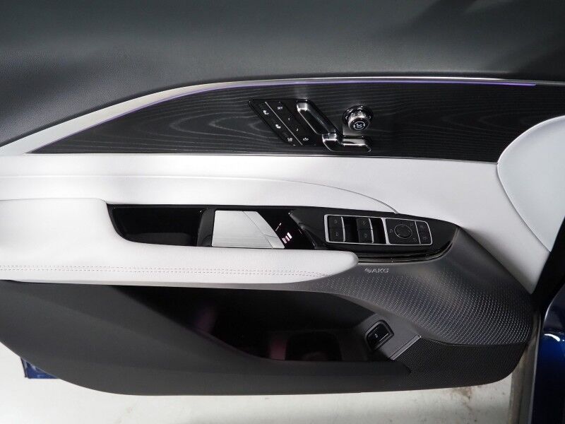 2025 Cadillac LYRIQ Sport 2 AWD *NAVIGATION, SUPER CRUISE, SAFETY ALERTS, 360 CAMERAS, COLOR TOUCHSCREEN, PANORAMA MOONROOF, CLIMATE SEATS, HEATED STEERING, POWER LIFTGATE, AKG AUDIO, WIRELESS CHARGING, ANDROID & APPLE Round Rock TX