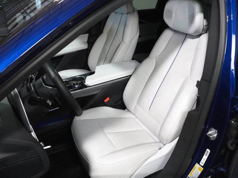 2025 Cadillac LYRIQ Sport 2 AWD *NAVIGATION, SUPER CRUISE, SAFETY ALERTS, 360 CAMERAS, COLOR TOUCHSCREEN, PANORAMA MOONROOF, CLIMATE SEATS, HEATED STEERING, POWER LIFTGATE, AKG AUDIO, WIRELESS CHARGING, ANDROID & APPLE Round Rock TX