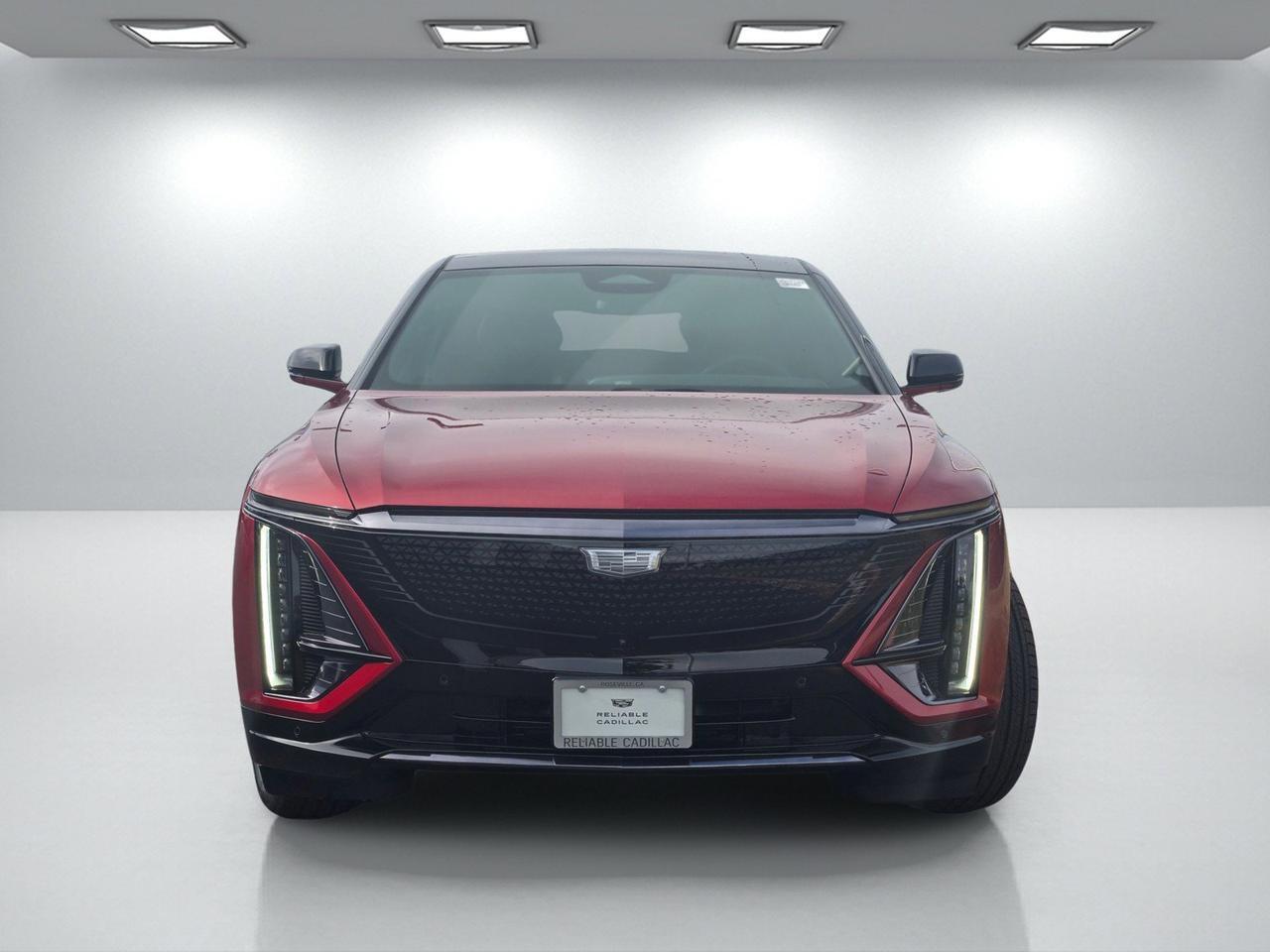 2025 Cadillac LYRIQ Sport