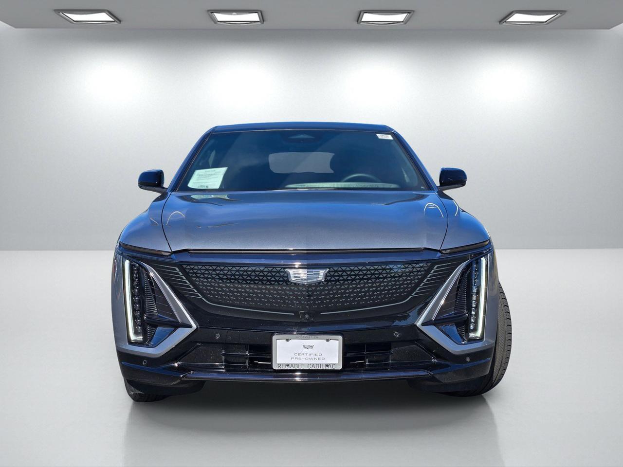 2025 Cadillac LYRIQ Sport