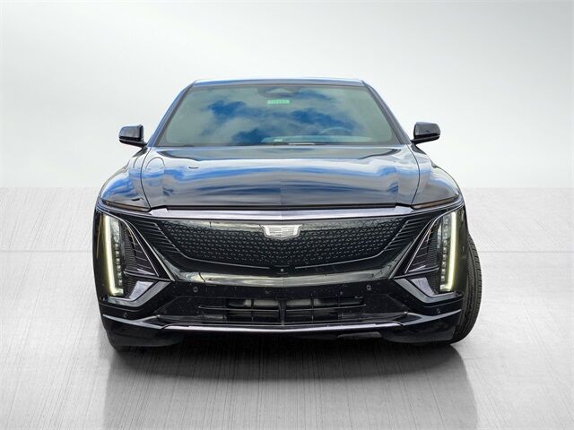 2025 Cadillac LYRIQ Sport
