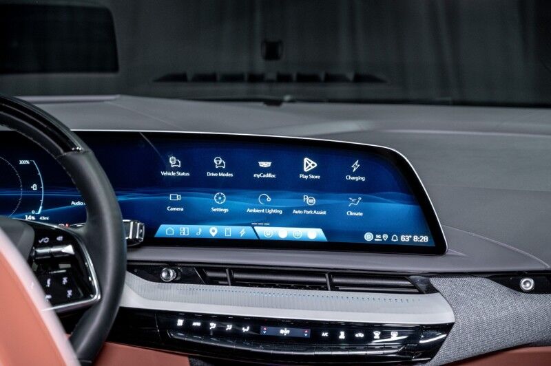 2025 Cadillac OPTIQ AWD 4dr Luxury w/1SE SUV Peoria AZ