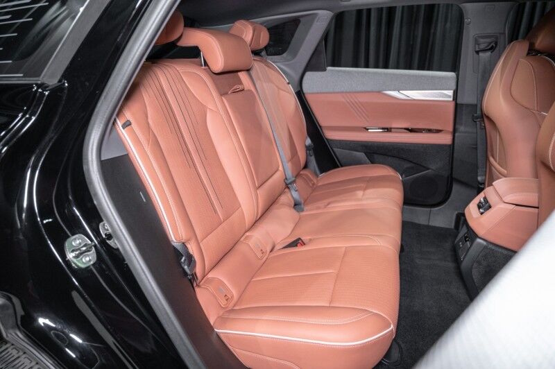 2025 Cadillac OPTIQ AWD 4dr Luxury w/1SE SUV Peoria AZ