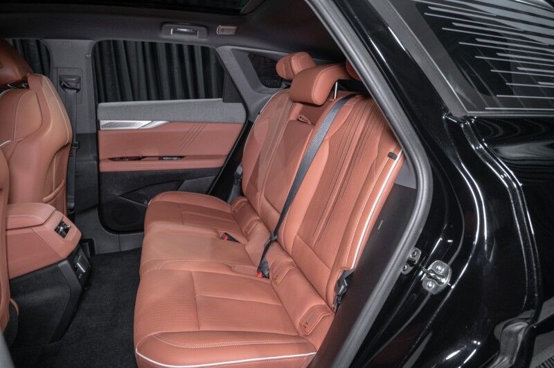 2025 Cadillac OPTIQ AWD 4dr Luxury w/1SE SUV Peoria AZ