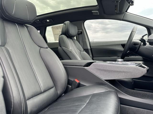 2025 Cadillac OPTIQ Luxury 2 AWD Tucson AZ